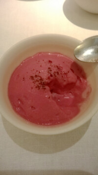 mousse de betteraves au café La Dame de Pic, mises en bouche