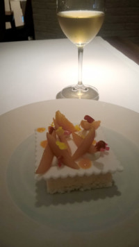 l'abricot en vacherin La Dame de Pic, l'abricot en vacherin