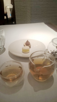 thé et mignardises La Dame de Pic, thé et mignardises